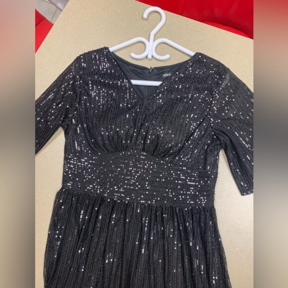 SHEIN Women’s Sequin Dress - Picture 4 of 14